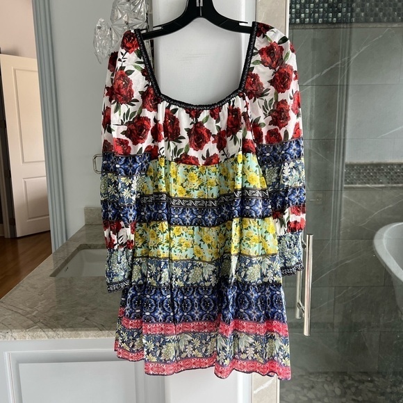 Alice + Olivia Rowen Smocked-Cuff Square-Neck Tunic Dress - Picture 9 of 11